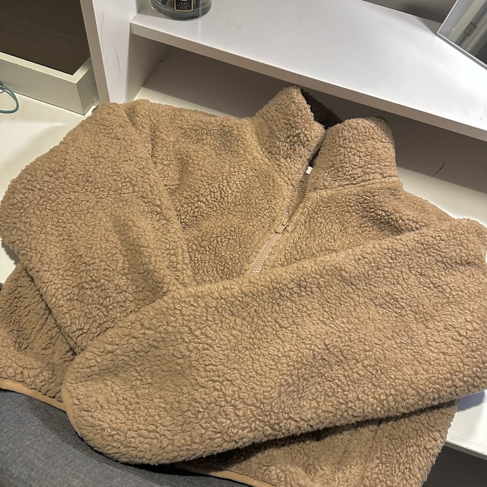 Aritzia Sunday Best sherpa jacket